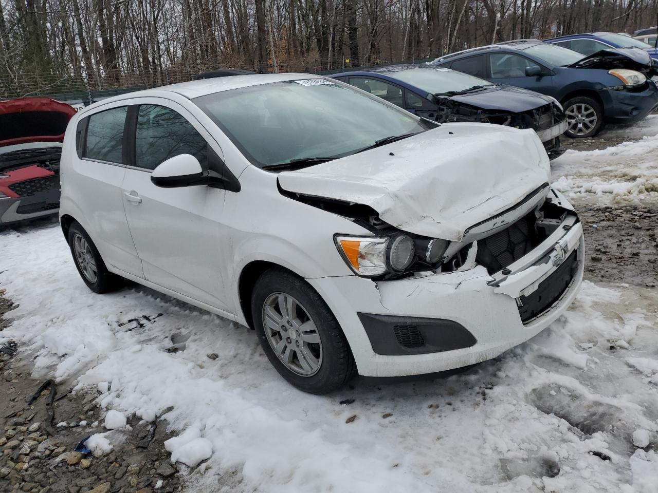 Photo 3 VIN: 1G1JC6SGXE4177947 - CHEVROLET SONIC 