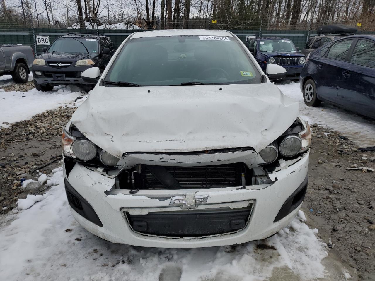 Photo 4 VIN: 1G1JC6SGXE4177947 - CHEVROLET SONIC 