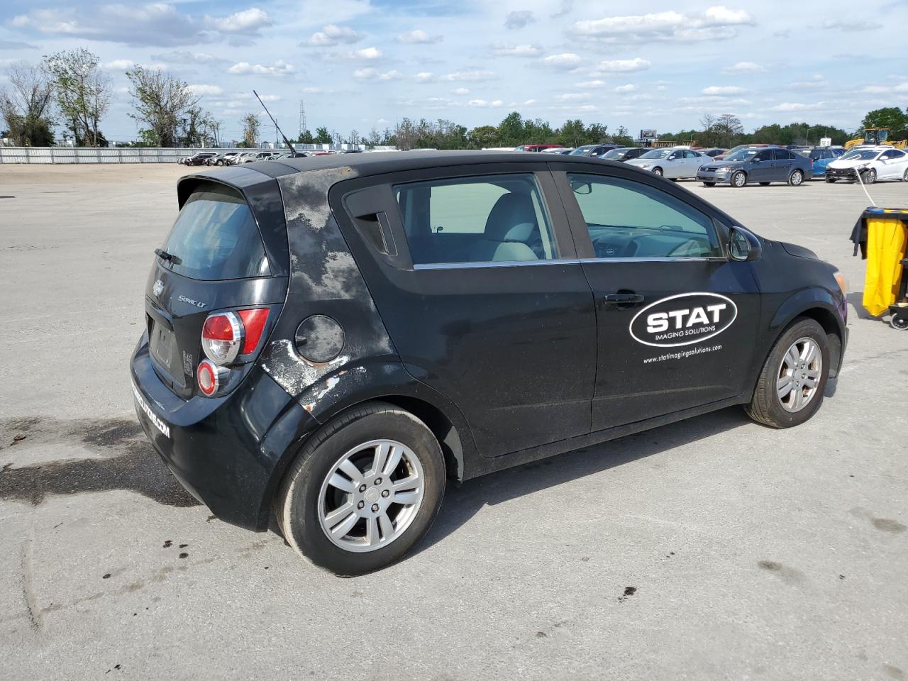 Photo 2 VIN: 1G1JC6SH0C4141609 - CHEVROLET SONIC 