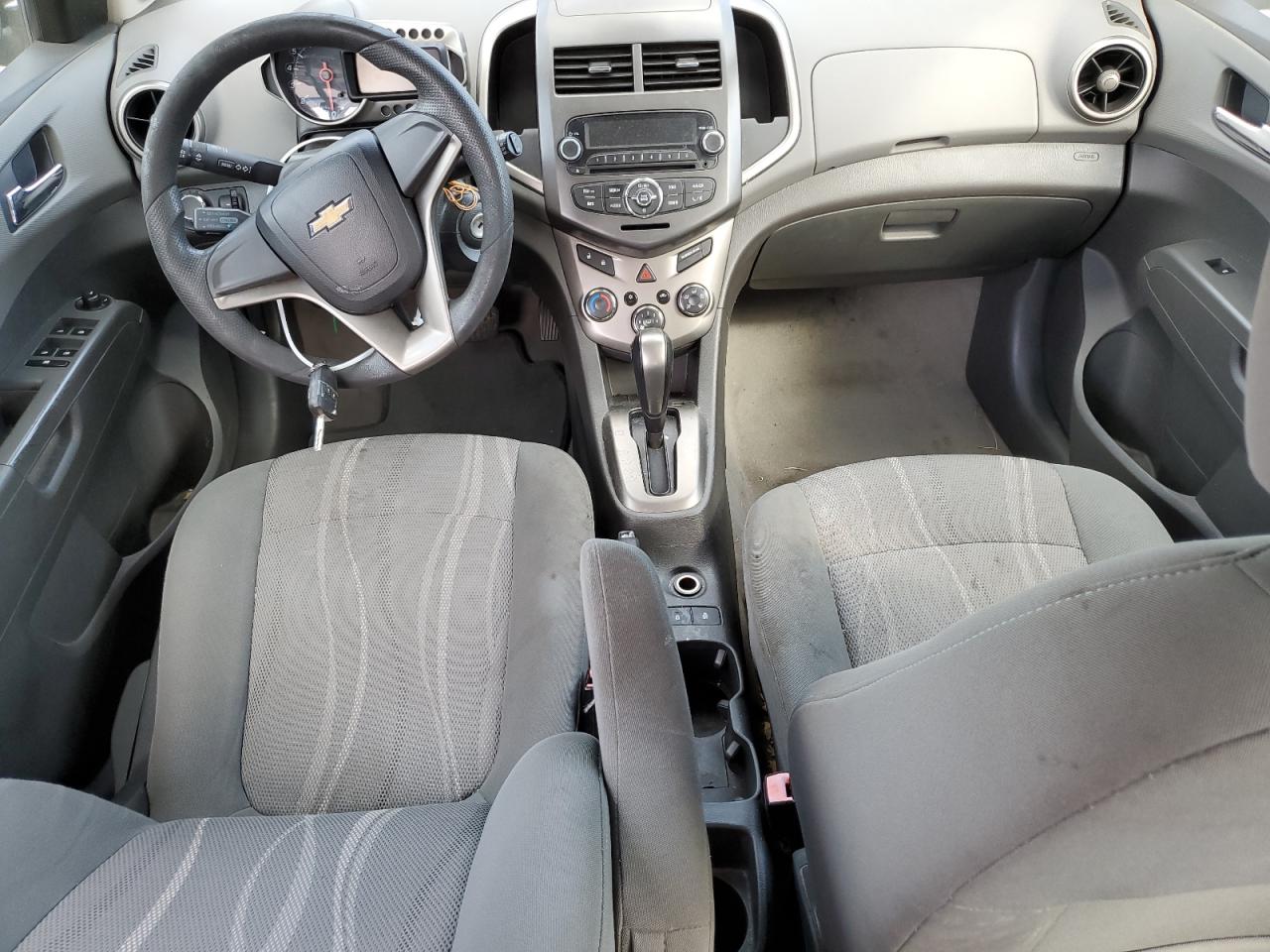 Photo 7 VIN: 1G1JC6SH0C4141609 - CHEVROLET SONIC 