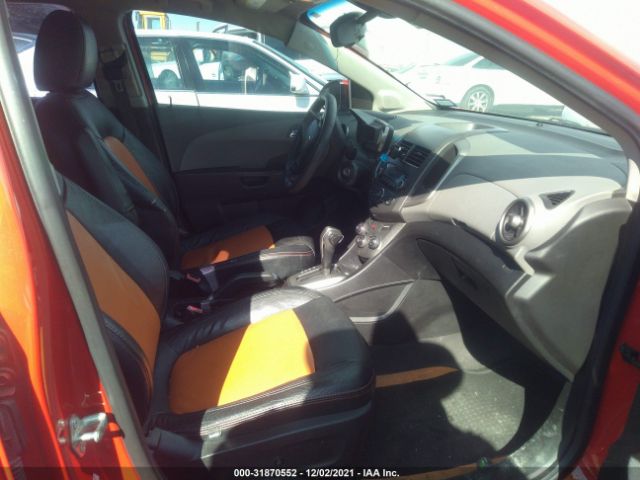 Photo 4 VIN: 1G1JC6SH0C4152318 - CHEVROLET SONIC 