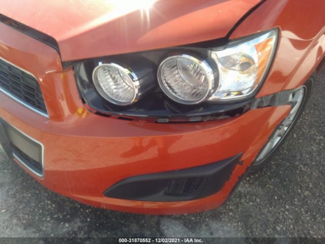 Photo 5 VIN: 1G1JC6SH0C4152318 - CHEVROLET SONIC 