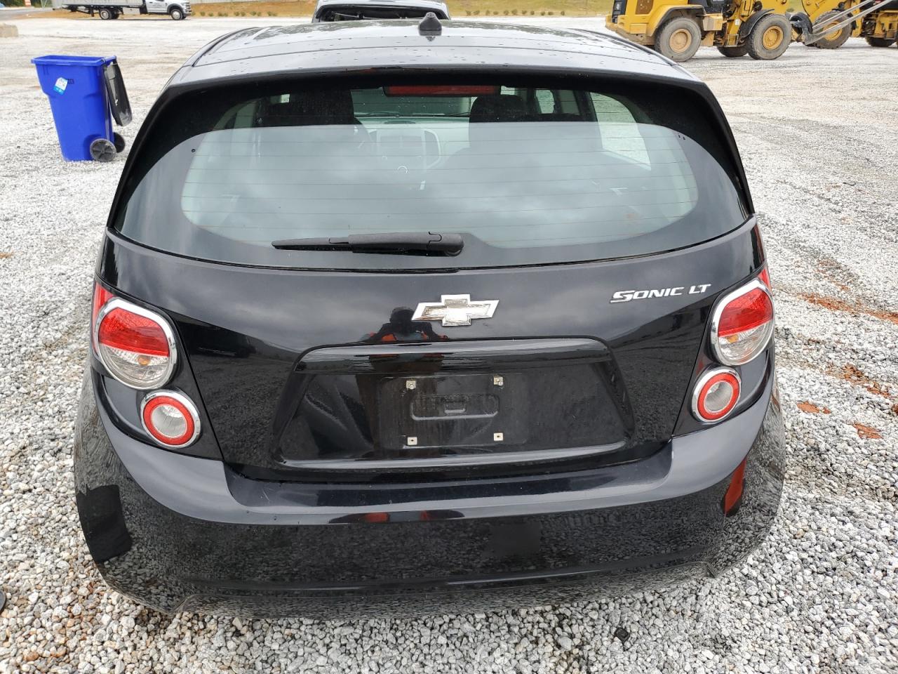 Photo 5 VIN: 1G1JC6SH1C4145426 - CHEVROLET SONIC 