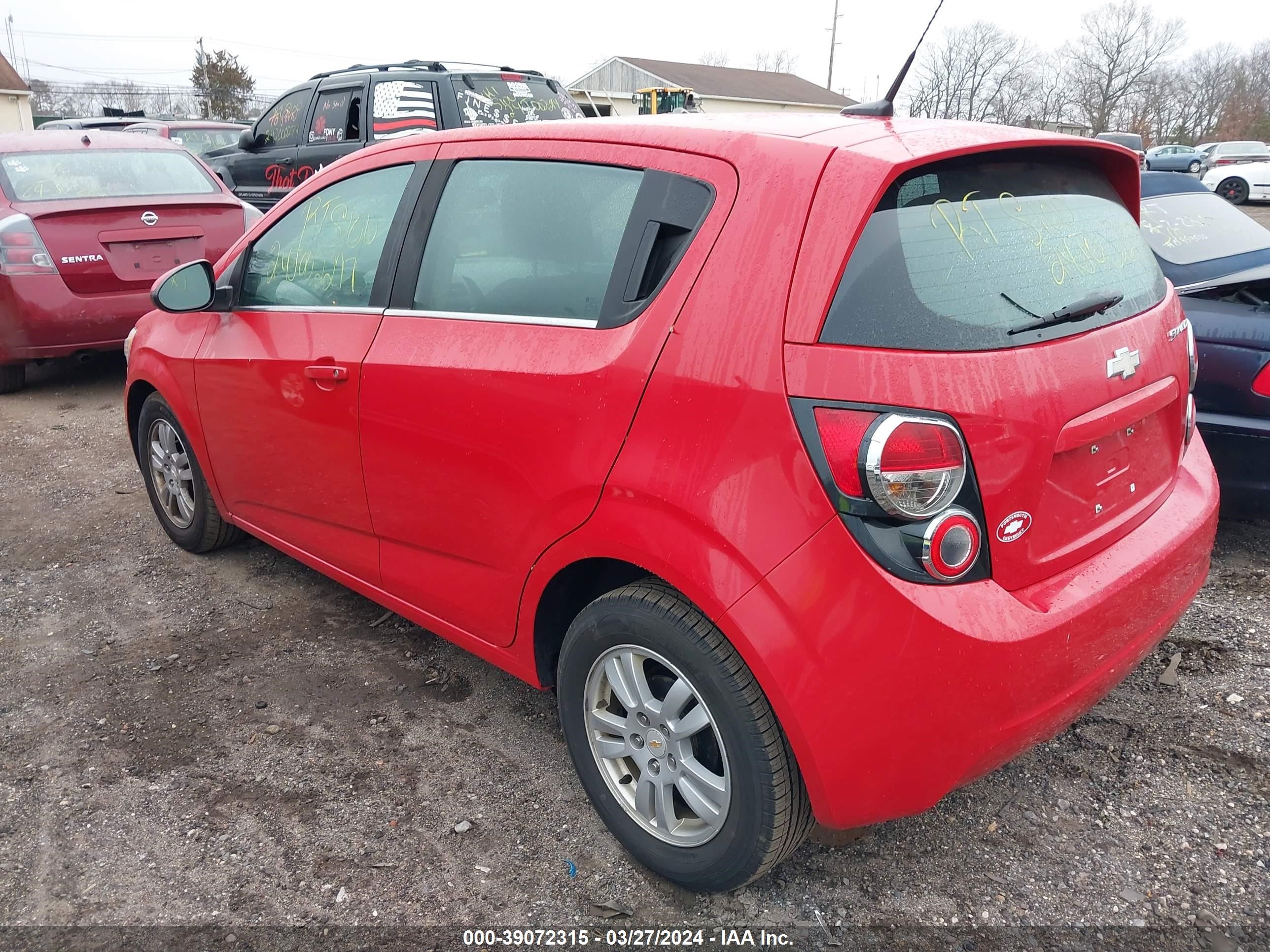 Photo 2 VIN: 1G1JC6SH1C4162467 - CHEVROLET SONIC 