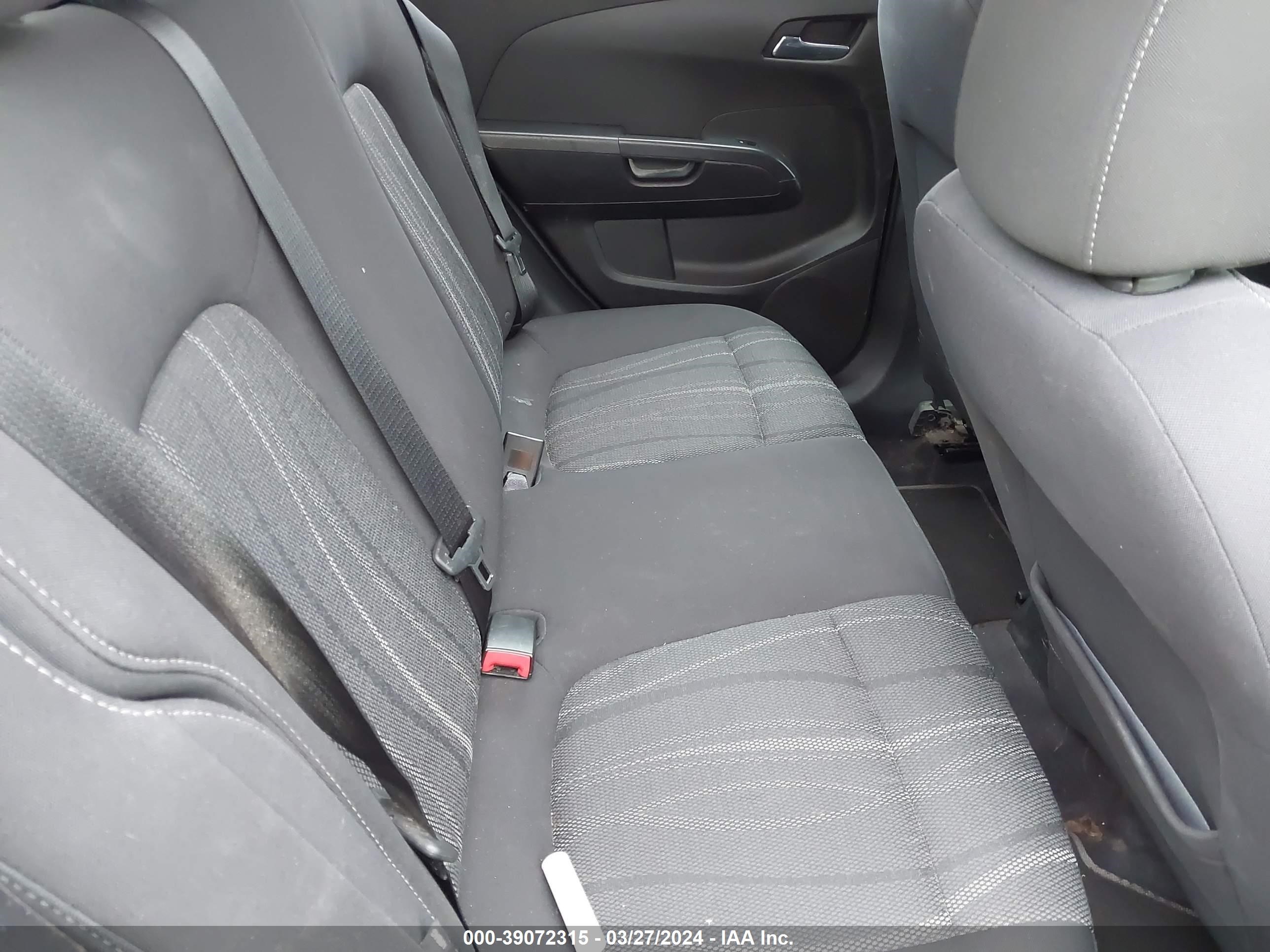 Photo 7 VIN: 1G1JC6SH1C4162467 - CHEVROLET SONIC 