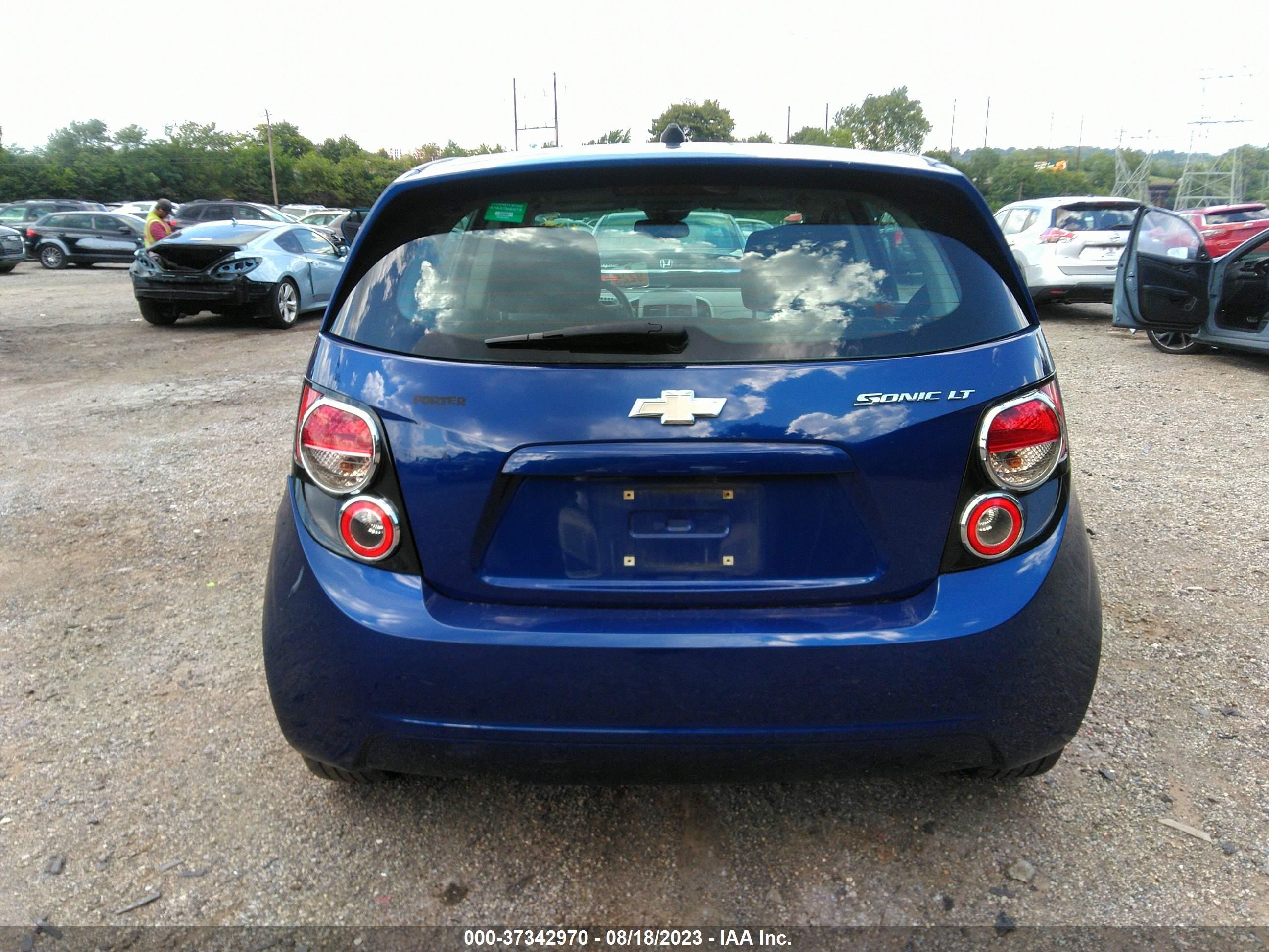 Photo 16 VIN: 1G1JC6SH1D4182686 - CHEVROLET SONIC 