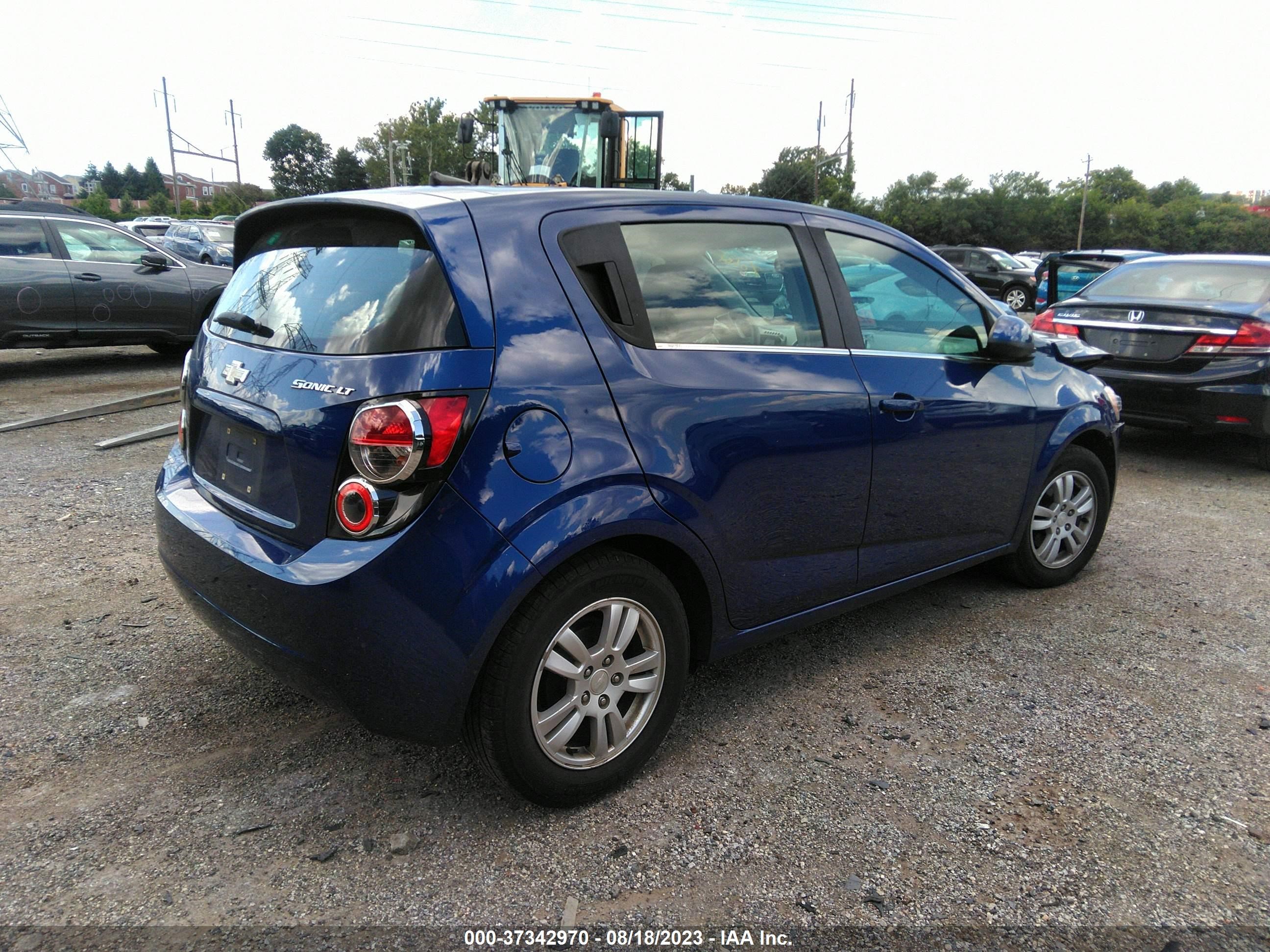 Photo 3 VIN: 1G1JC6SH1D4182686 - CHEVROLET SONIC 