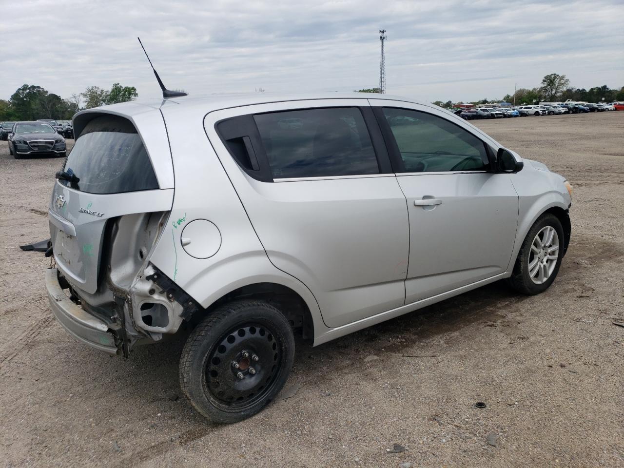 Photo 2 VIN: 1G1JC6SH1E4100120 - CHEVROLET SONIC 