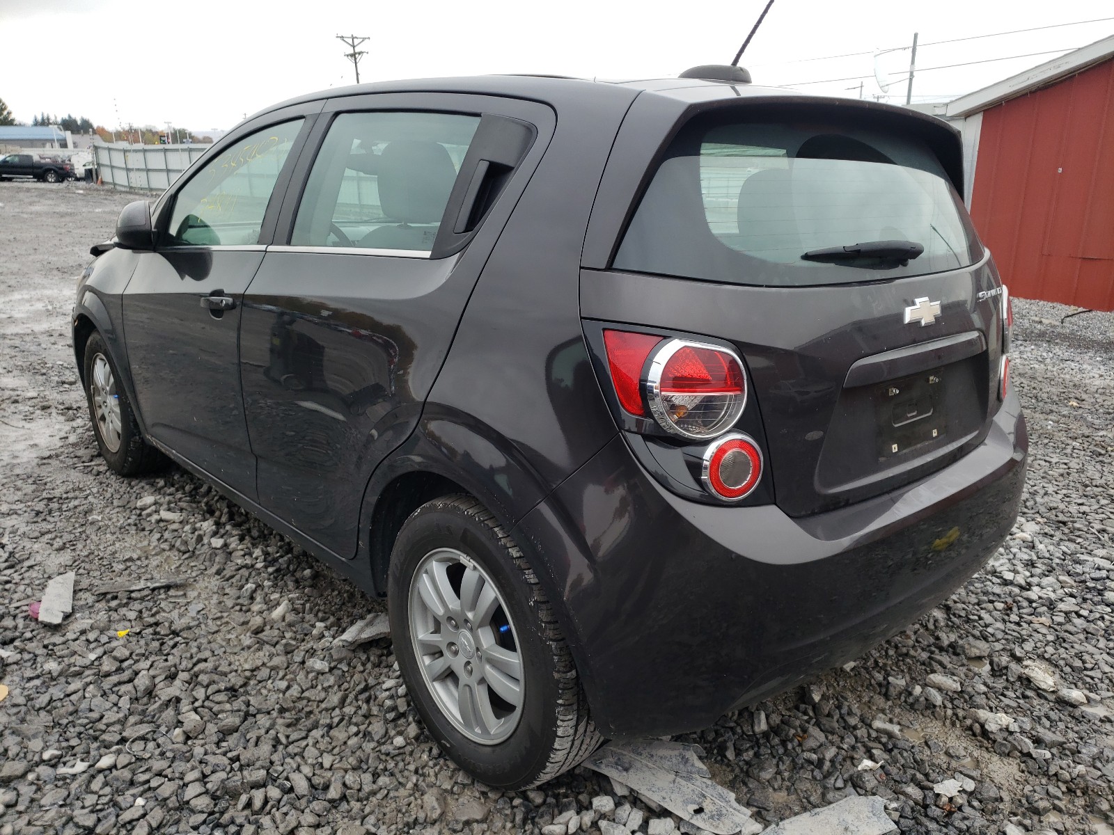 Photo 2 VIN: 1G1JC6SH1F4123530 - CHEVROLET SONIC LT 