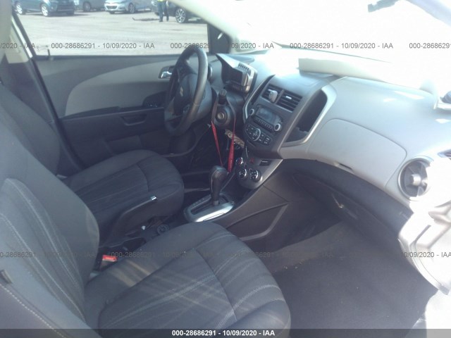 Photo 4 VIN: 1G1JC6SH1F4166295 - CHEVROLET SONIC 