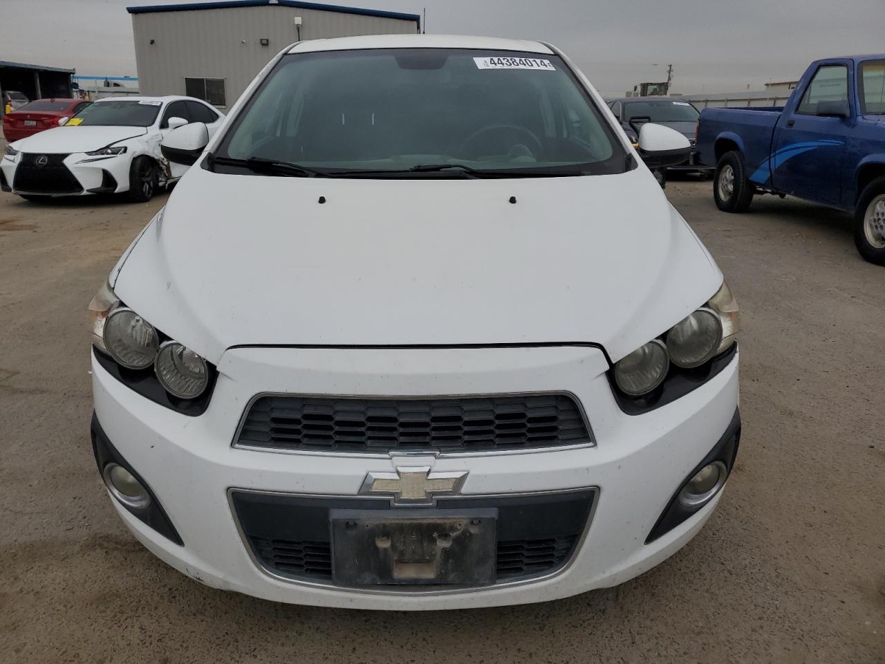 Photo 4 VIN: 1G1JC6SH2C4212504 - CHEVROLET SONIC 