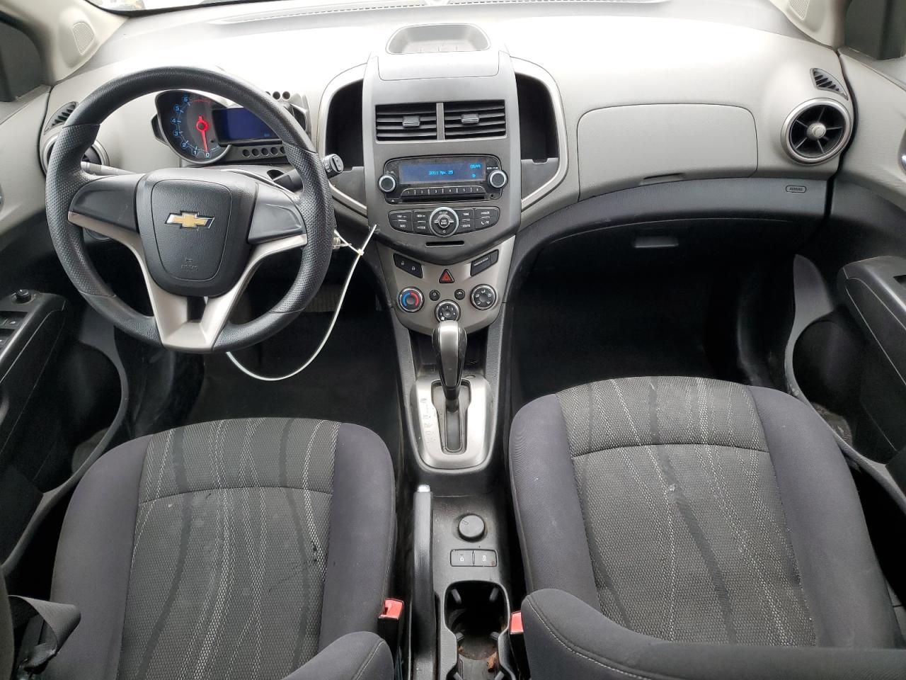 Photo 7 VIN: 1G1JC6SH2C4212504 - CHEVROLET SONIC 