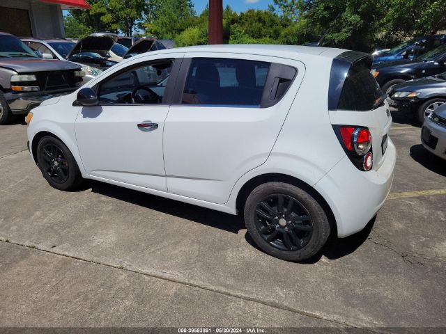 Photo 2 VIN: 1G1JC6SH2C4226287 - CHEVROLET SONIC 