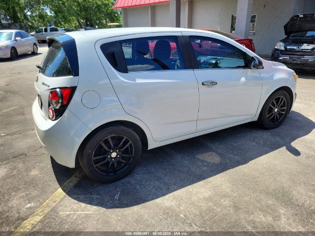 Photo 3 VIN: 1G1JC6SH2C4226287 - CHEVROLET SONIC 