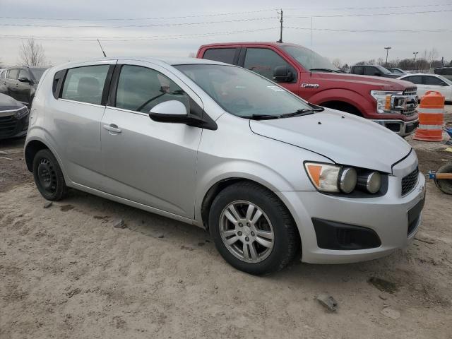 Photo 3 VIN: 1G1JC6SH2D4189906 - CHEVROLET SONIC 