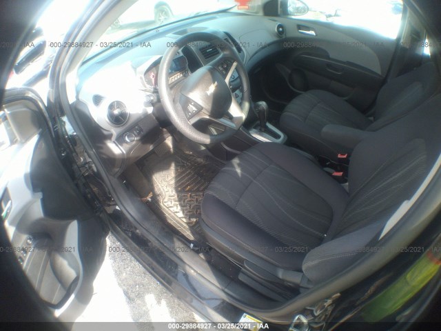 Photo 4 VIN: 1G1JC6SH2D4240580 - CHEVROLET SONIC 