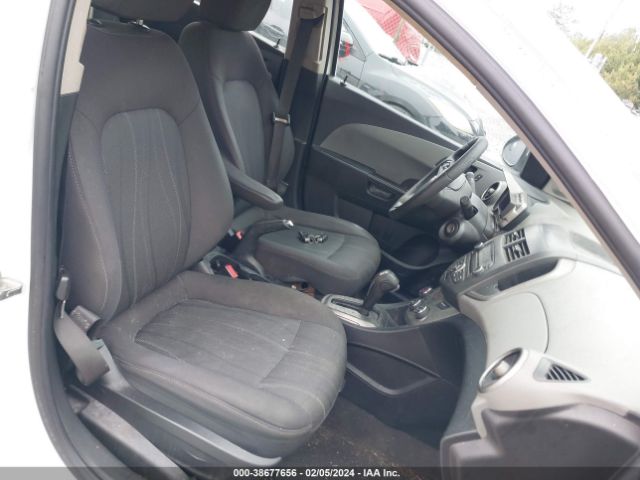 Photo 4 VIN: 1G1JC6SH2E4104726 - CHEVROLET SONIC 