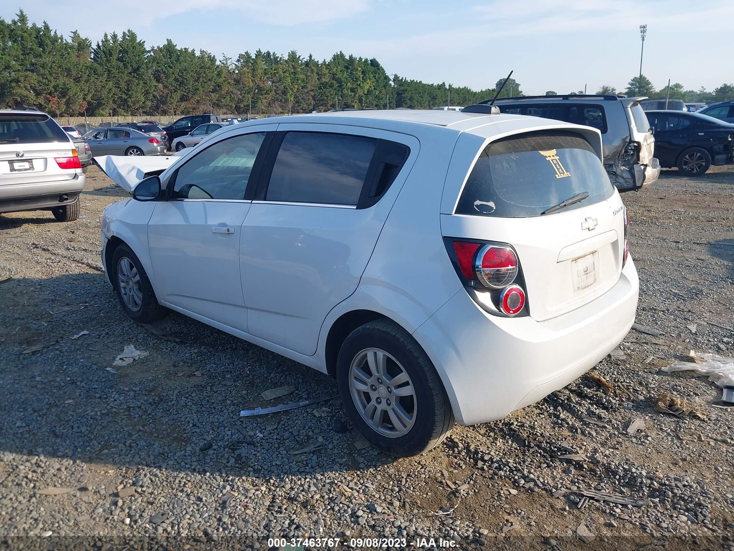 Photo 2 VIN: 1G1JC6SH2G4124848 - CHEVROLET SONIC 