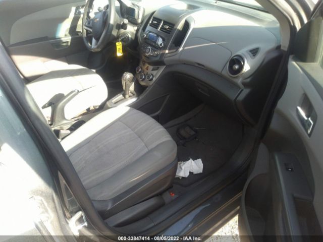 Photo 4 VIN: 1G1JC6SH3D4215218 - CHEVROLET SONIC 