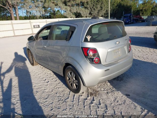 Photo 2 VIN: 1G1JC6SH3F4139129 - CHEVROLET SONIC 