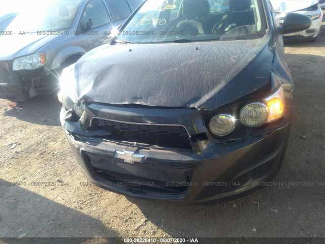 Photo 5 VIN: 1G1JC6SH3F4146243 - CHEVROLET SONIC 