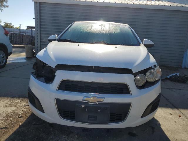 Photo 4 VIN: 1G1JC6SH3F4166508 - CHEVROLET SONIC 