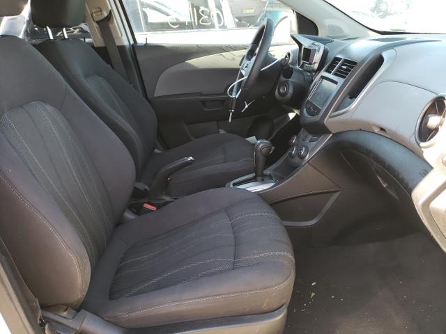 Photo 4 VIN: 1G1JC6SH3F4187620 - CHEVROLET SONIC LT 