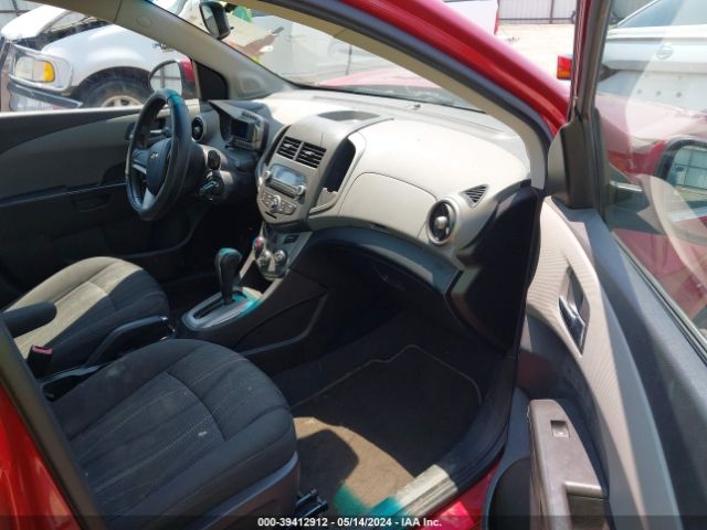 Photo 4 VIN: 1G1JC6SH4C4111092 - CHEVROLET SONIC 