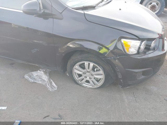 Photo 5 VIN: 1G1JC6SH4D4136754 - CHEVROLET SONIC 