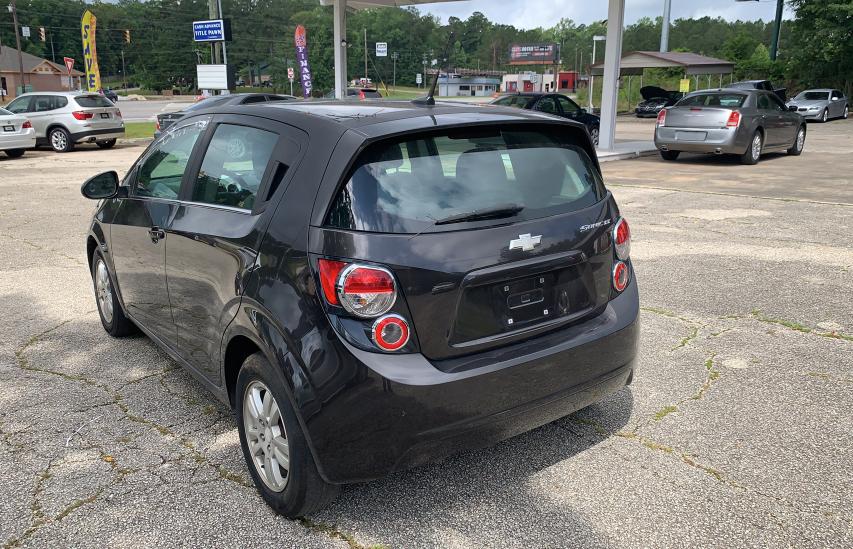 Photo 2 VIN: 1G1JC6SH4D4194640 - CHEVROLET SONIC LT 