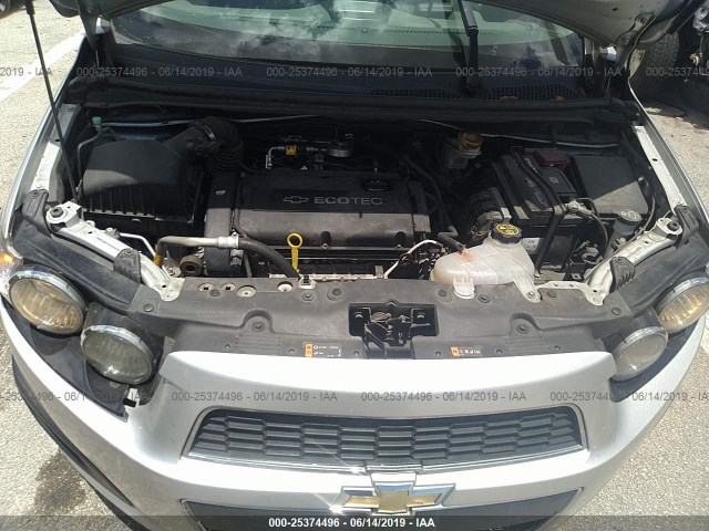 Photo 9 VIN: 1G1JC6SH4E4232367 - CHEVROLET SONIC 