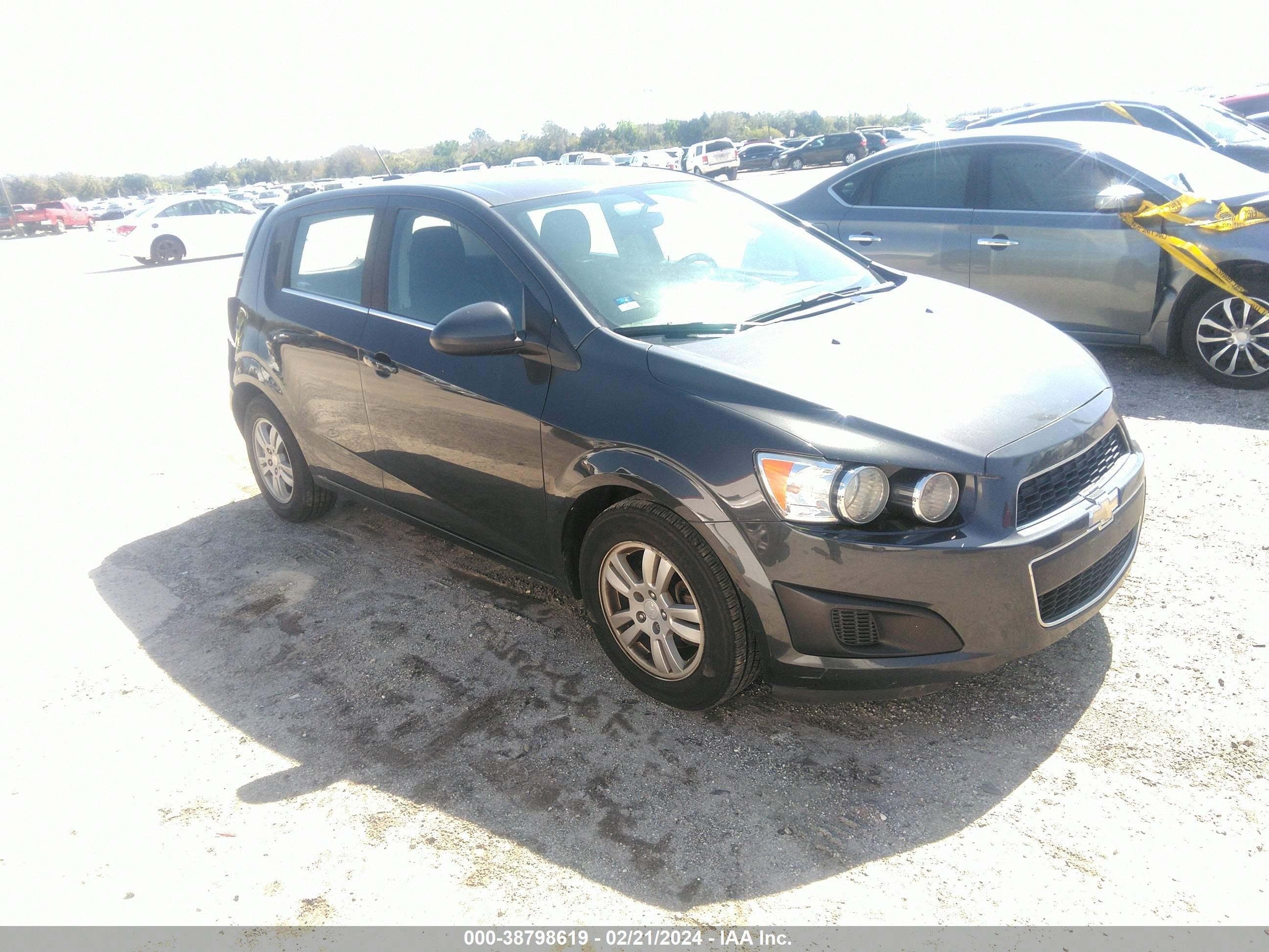 Photo 0 VIN: 1G1JC6SH4F4109217 - CHEVROLET SONIC 