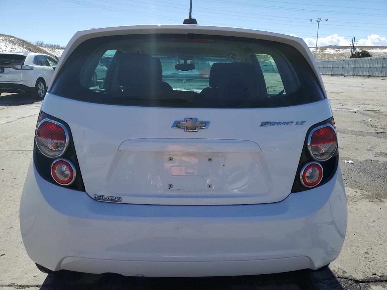 Photo 5 VIN: 1G1JC6SH4F4166145 - CHEVROLET SONIC 