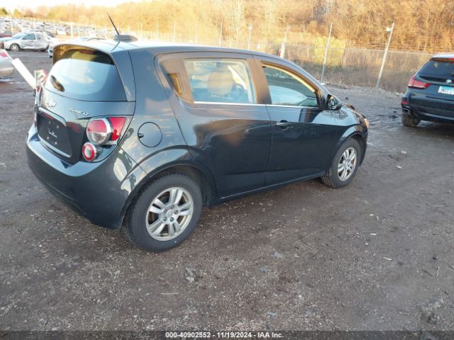 Photo 3 VIN: 1G1JC6SH4F4174214 - CHEVROLET SONIC 