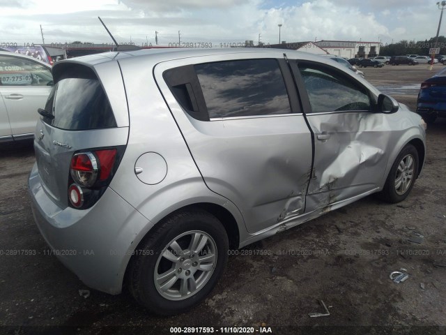 Photo 3 VIN: 1G1JC6SH4G4177566 - CHEVROLET SONIC 