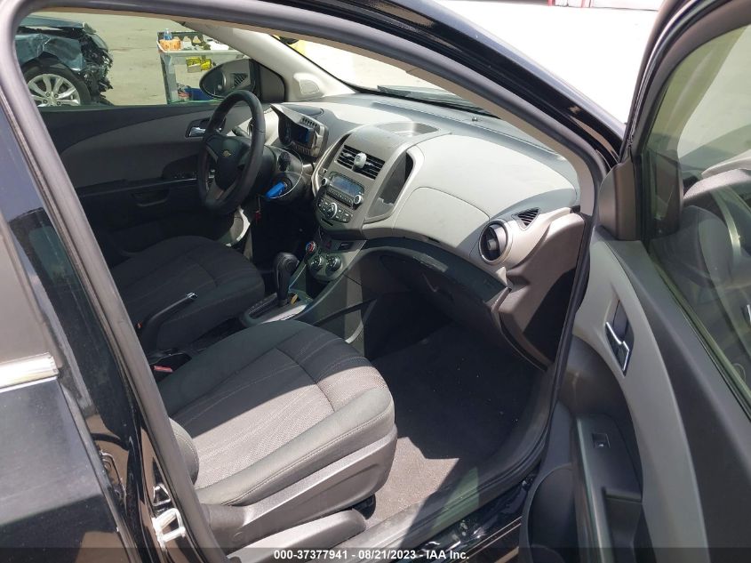 Photo 4 VIN: 1G1JC6SH5C4120531 - CHEVROLET SONIC 