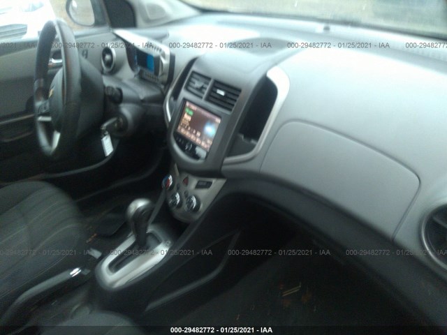 Photo 4 VIN: 1G1JC6SH5E4149725 - CHEVROLET SONIC 