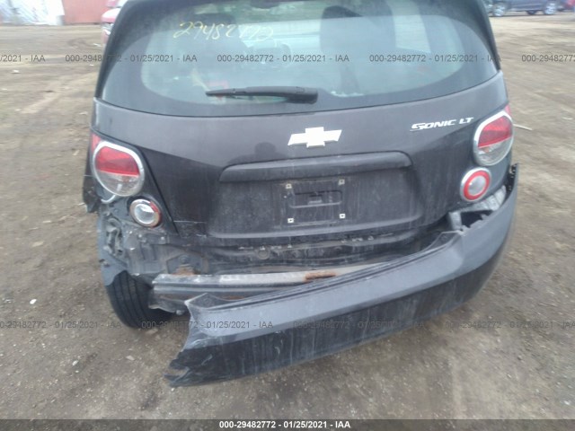 Photo 5 VIN: 1G1JC6SH5E4149725 - CHEVROLET SONIC 