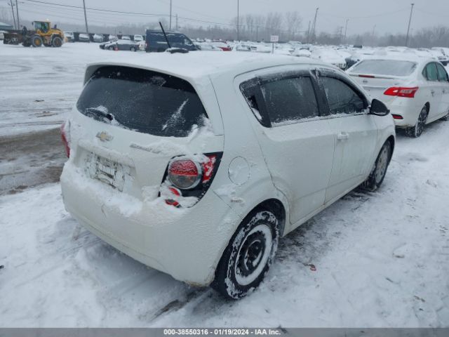 Photo 3 VIN: 1G1JC6SH5F4144297 - CHEVROLET SONIC 