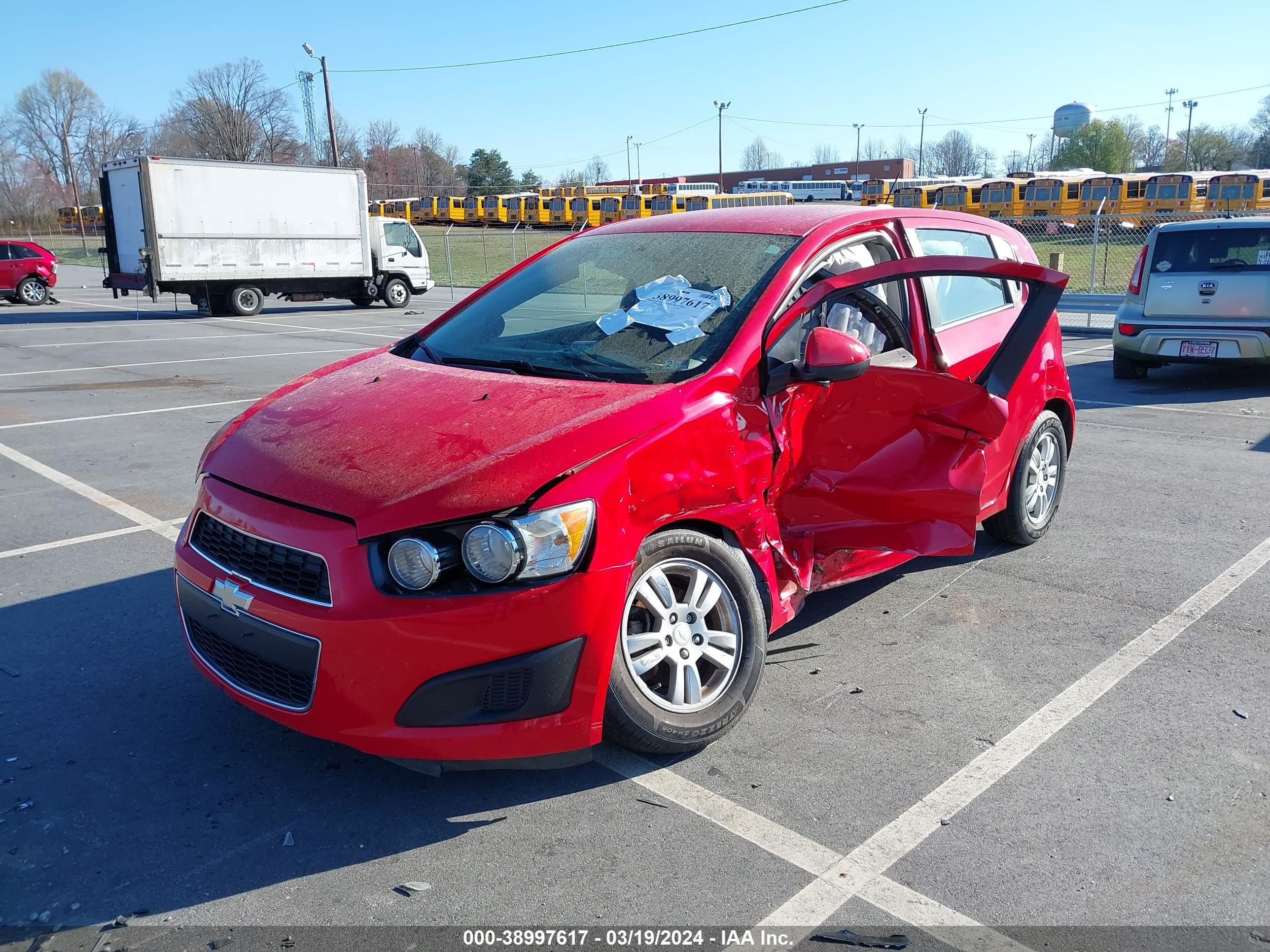 Photo 1 VIN: 1G1JC6SH5G4134287 - CHEVROLET SONIC 