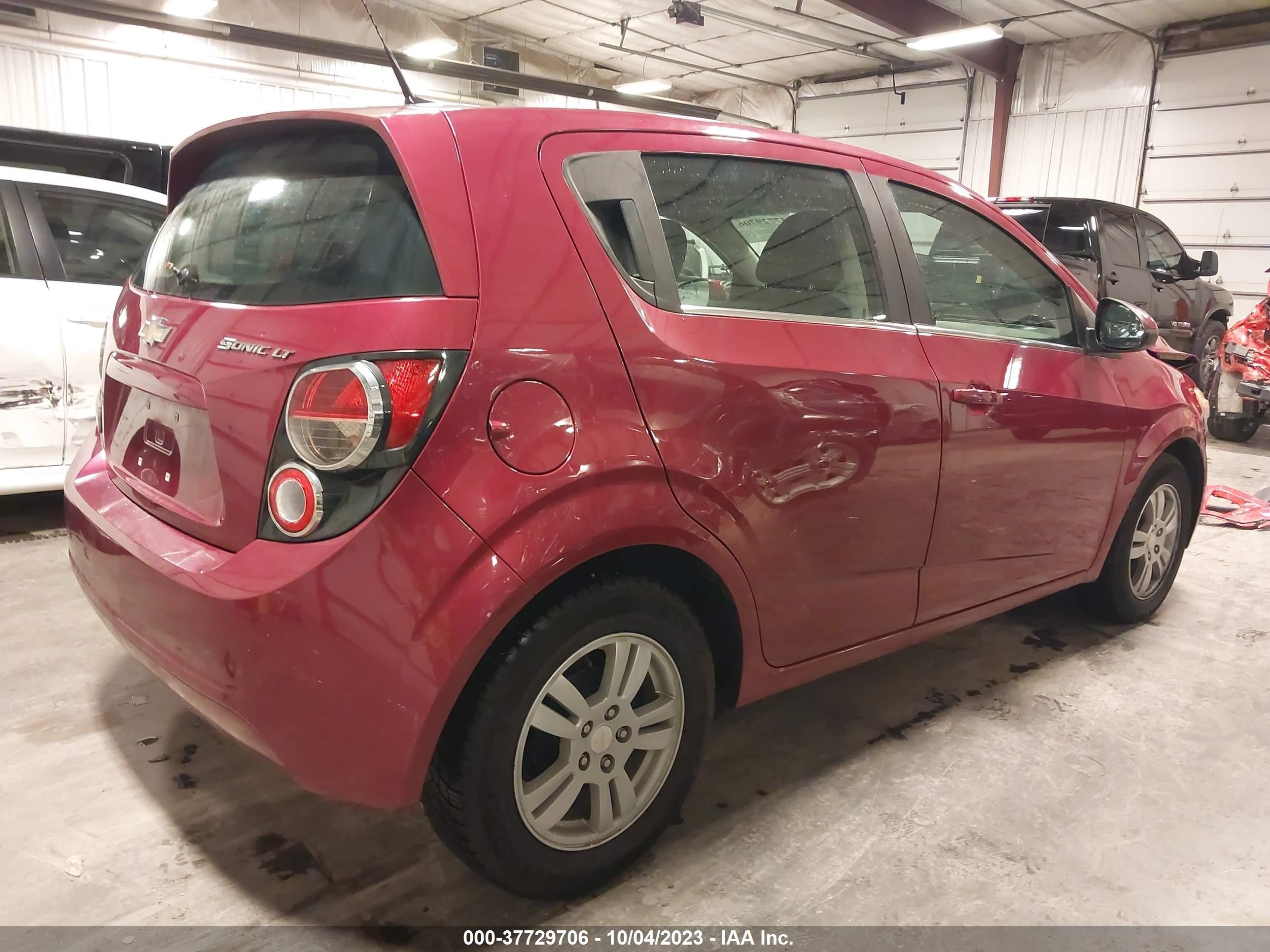 Photo 3 VIN: 1G1JC6SH6E4123974 - CHEVROLET SONIC 