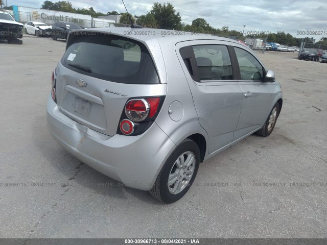 Photo 3 VIN: 1G1JC6SH7D4231714 - CHEVROLET SONIC 