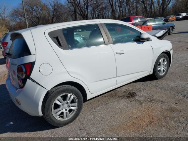 Photo 3 VIN: 1G1JC6SH7E4142243 - CHEVROLET SONIC 