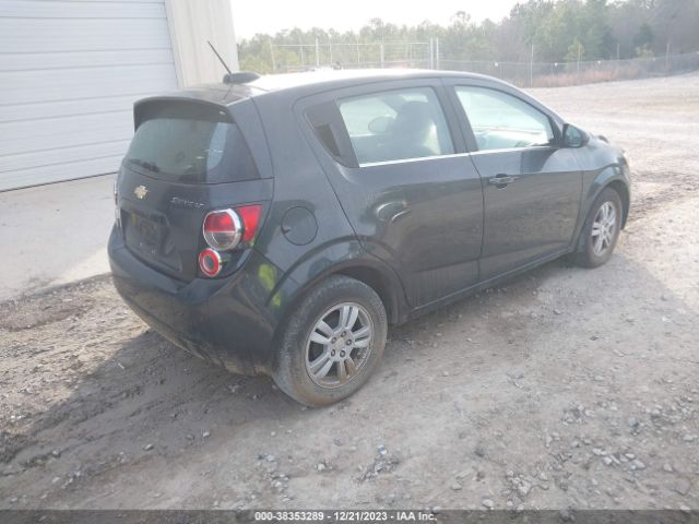 Photo 3 VIN: 1G1JC6SH7F4134743 - CHEVROLET SONIC 