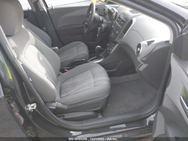 Photo 4 VIN: 1G1JC6SH7F4134743 - CHEVROLET SONIC 