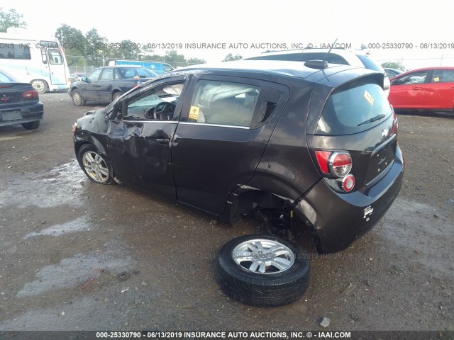 Photo 2 VIN: 1G1JC6SH7F4183666 - CHEVROLET SONIC 