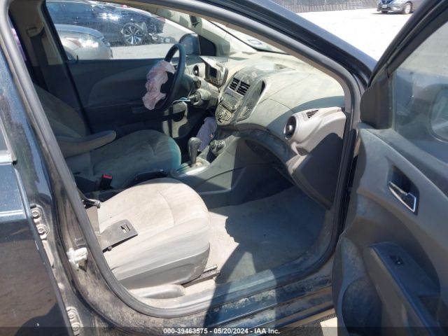 Photo 4 VIN: 1G1JC6SH7F4208257 - CHEVROLET SONIC 