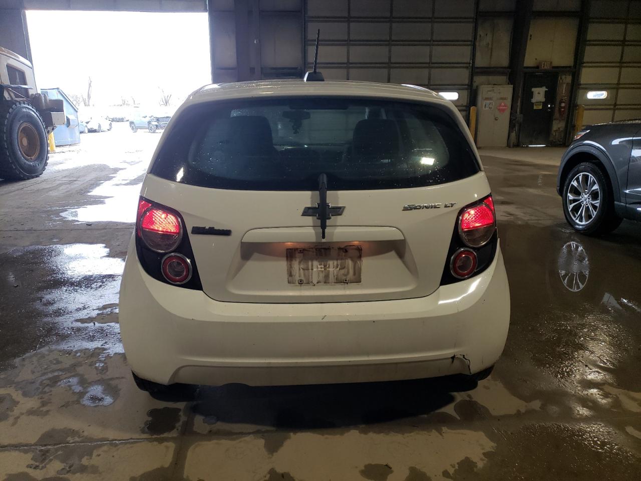 Photo 5 VIN: 1G1JC6SH7G4128345 - CHEVROLET SONIC 