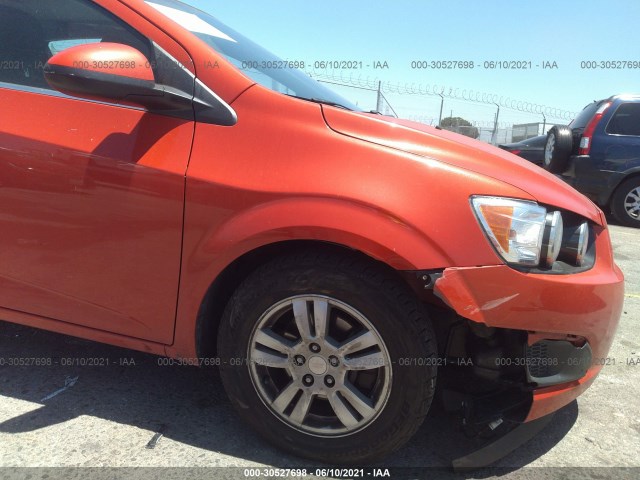 Photo 5 VIN: 1G1JC6SH8D4134280 - CHEVROLET SONIC 