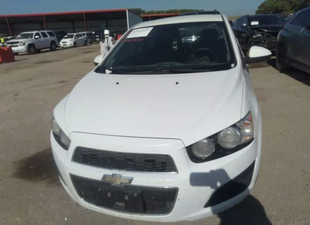 Photo 5 VIN: 1G1JC6SH8D4206188 - CHEVROLET SONIC 